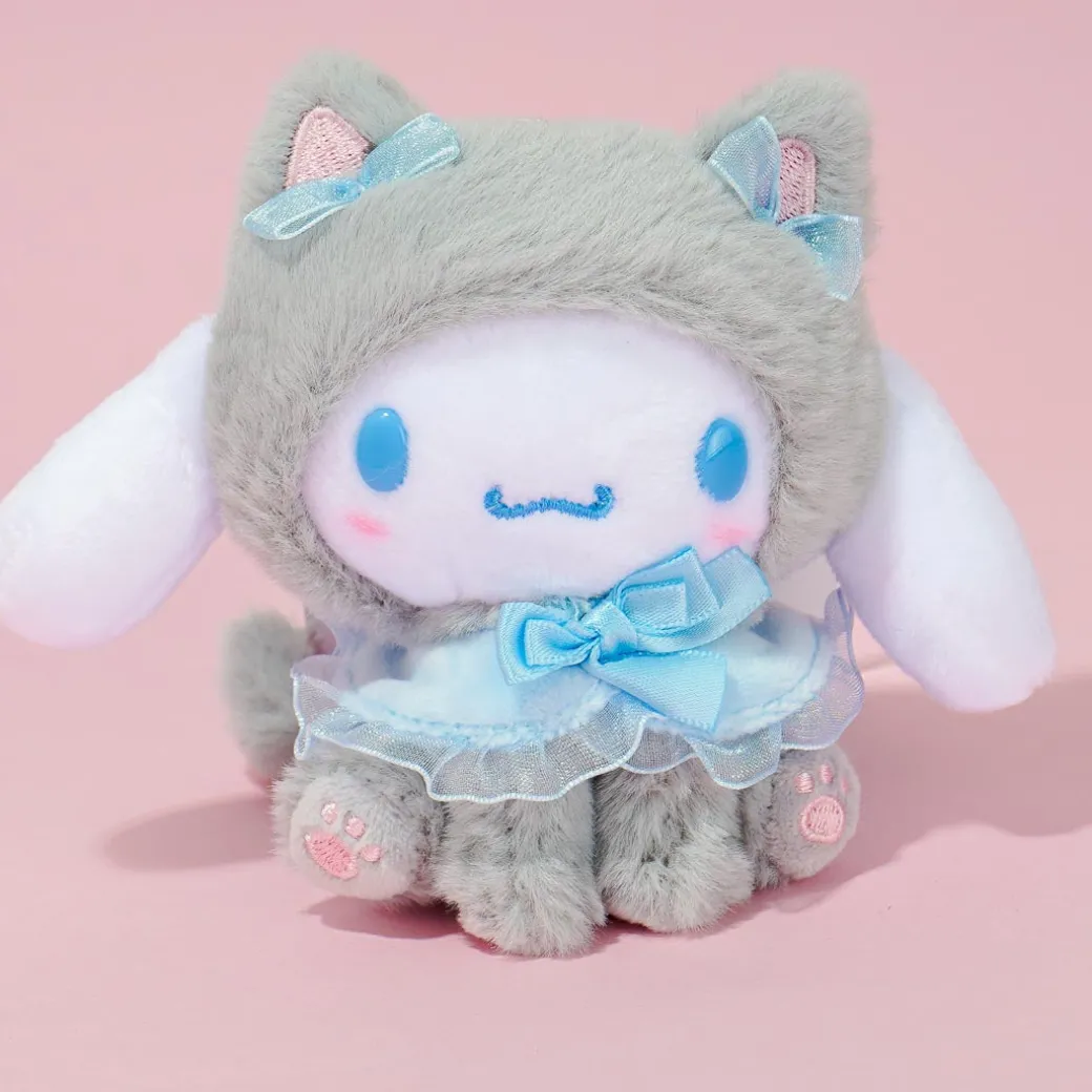 Cinnamoroll Dressed-Up Cat Plushie Charm