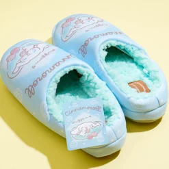Cinnamoroll Mugyu Fluffy Slippers