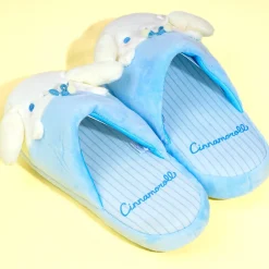 Cinnamoroll Peeking Slippers