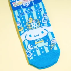 Cinnamoroll Showa Hot Spring Socks