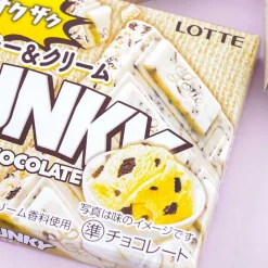Demon Slayer Crunky Chocolate Bar - Cookies & Cream