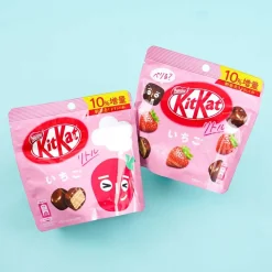 Kit Kat Chocolate Pouch Pack - Little Strawberry