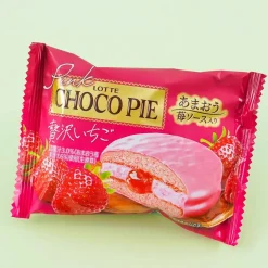 Lotte Choco Pie - Luxury Strawberry