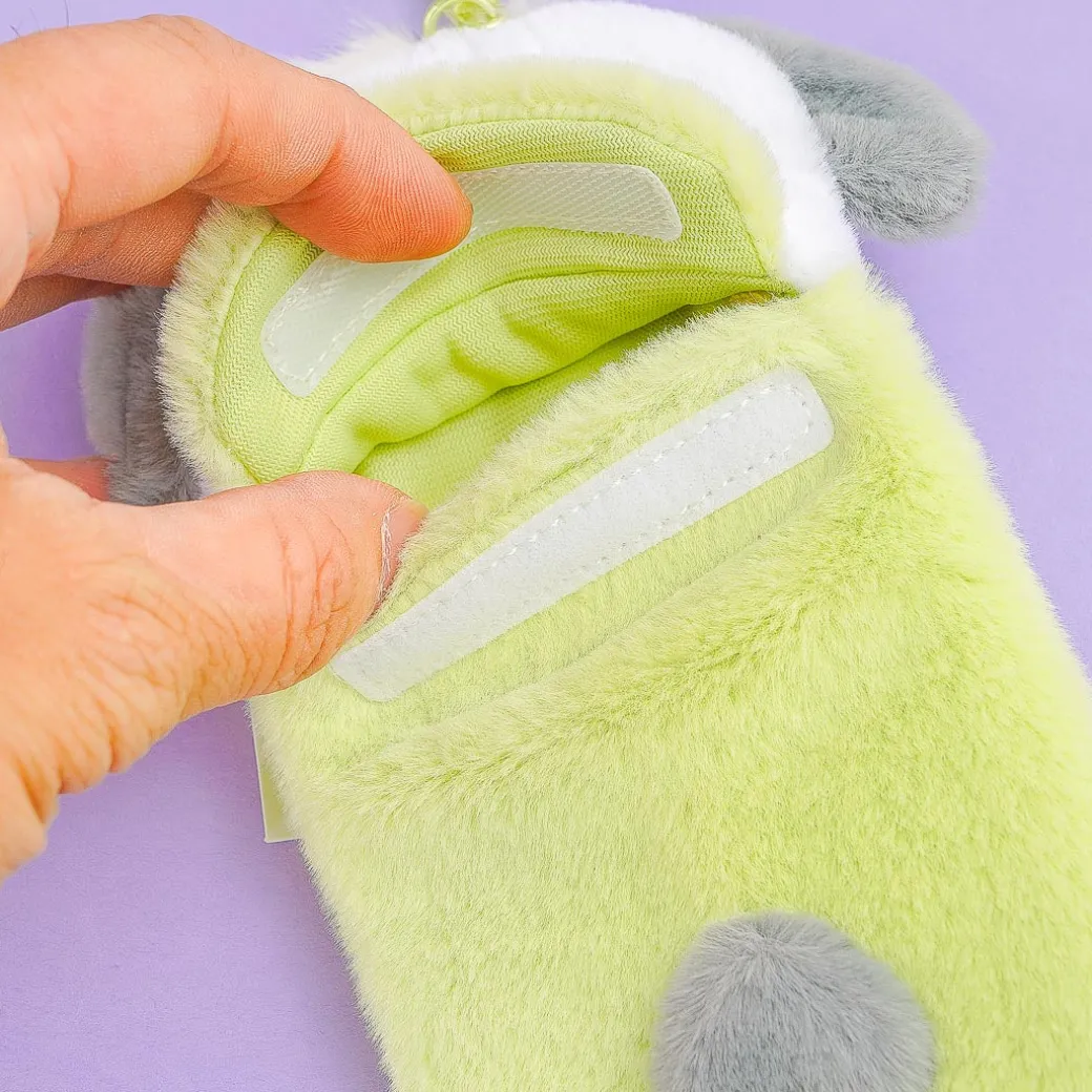Pochacco Fluffy Card Holder