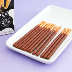 Pocky Biscuit Sticks - The Extra Rich Milk Chocolate