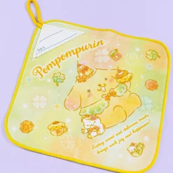 Pompompurin Lucky Clover Hand Towel